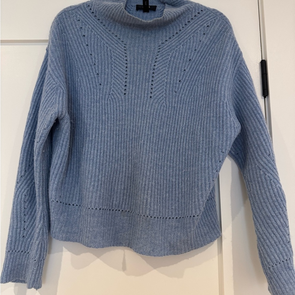 Blue Sweater 100% cashmere by Aqua